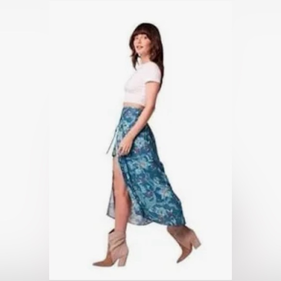 Band of the Free Deep Teal Floral Celene Side Drape Skirt NWT - Picture 3 of 6